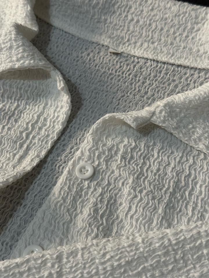 Белая кофта