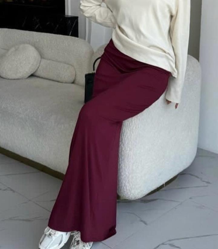 Прямая юбка бордовая