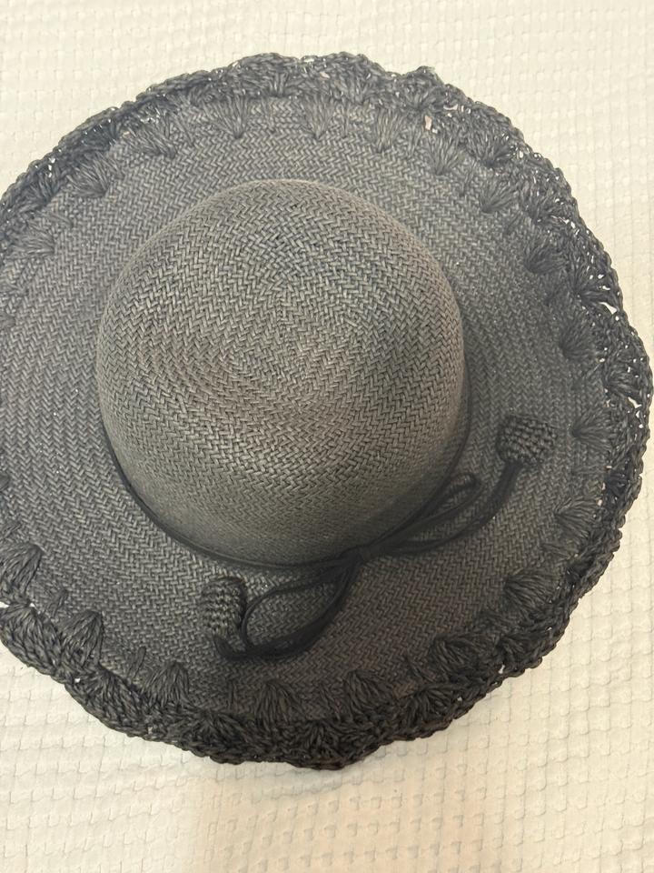 Шляпа черная пляжная