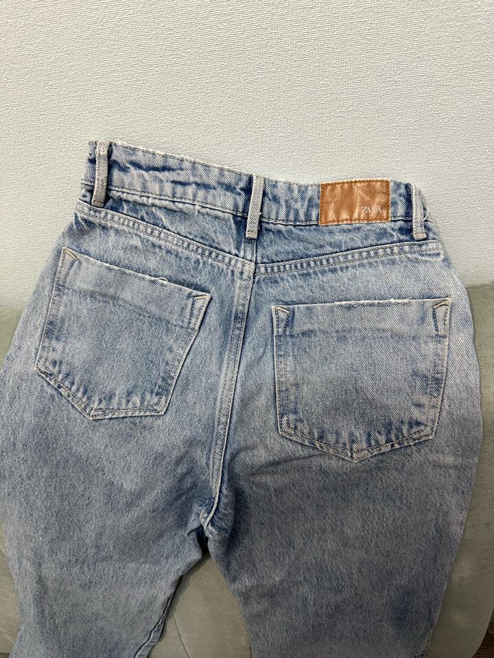 джинсы Zara