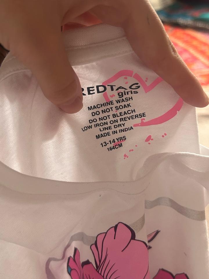 Белый лонгслив