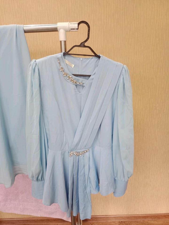 Двойка с юбкой