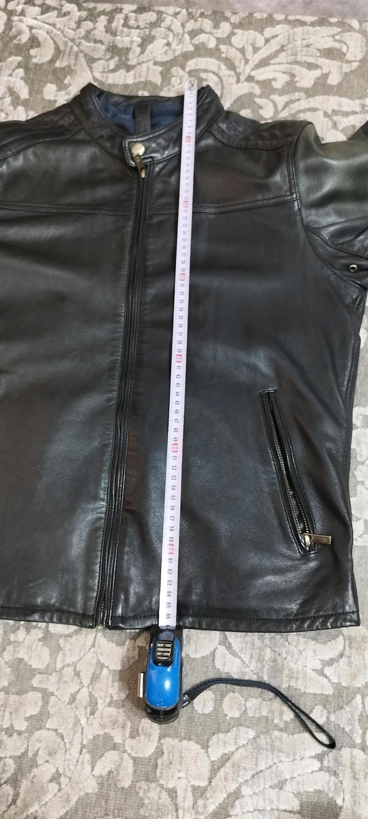 Кожаная куртка Massimo Dutti