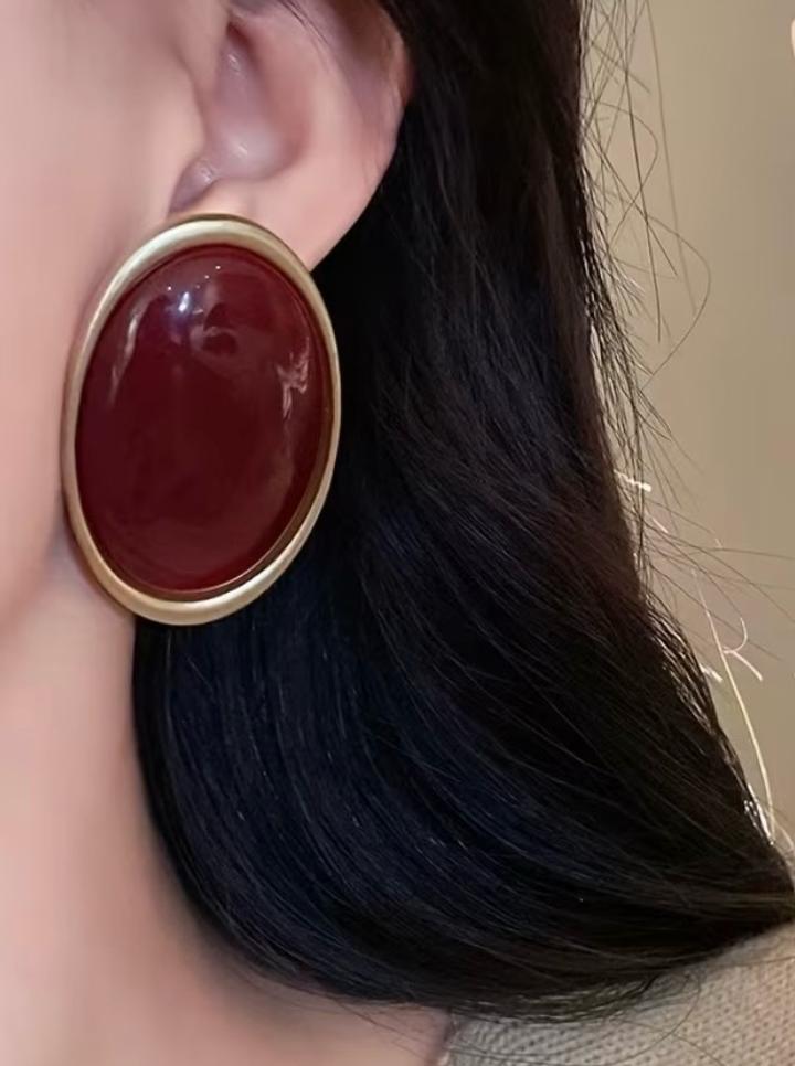 Новые овальные серьги