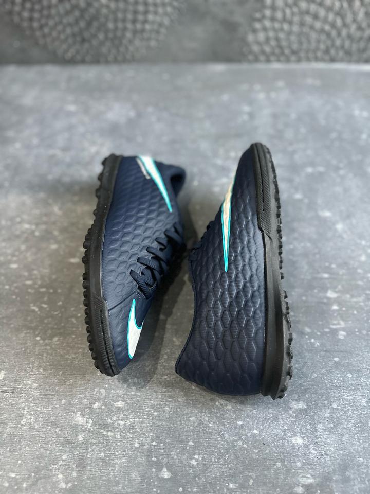 Сороконожки Nike Hypervenom