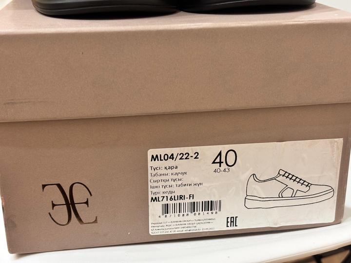 Ботинки fabi 150000тг , новые