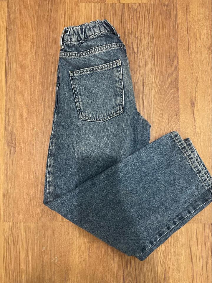 Джинсы Zara