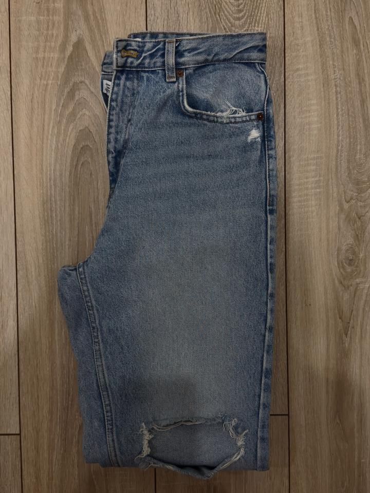 Джинсы Zara