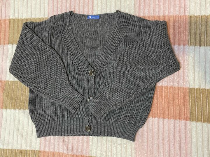 Серый кардиган, стандарт