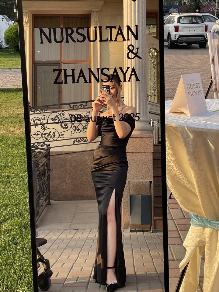 Черное корсетное элегантное платье EMBARK