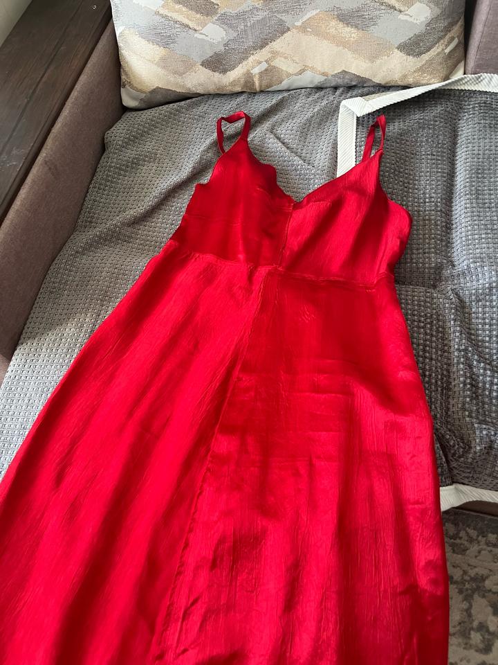 Эффектное платье zara