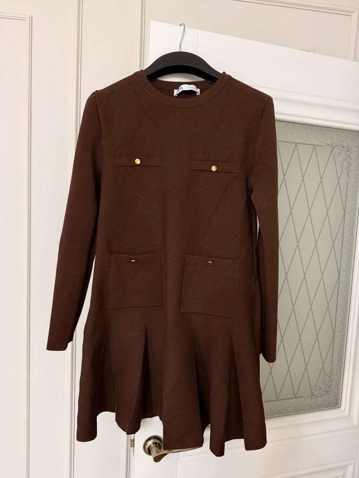 Короткое коричневое платье Zara