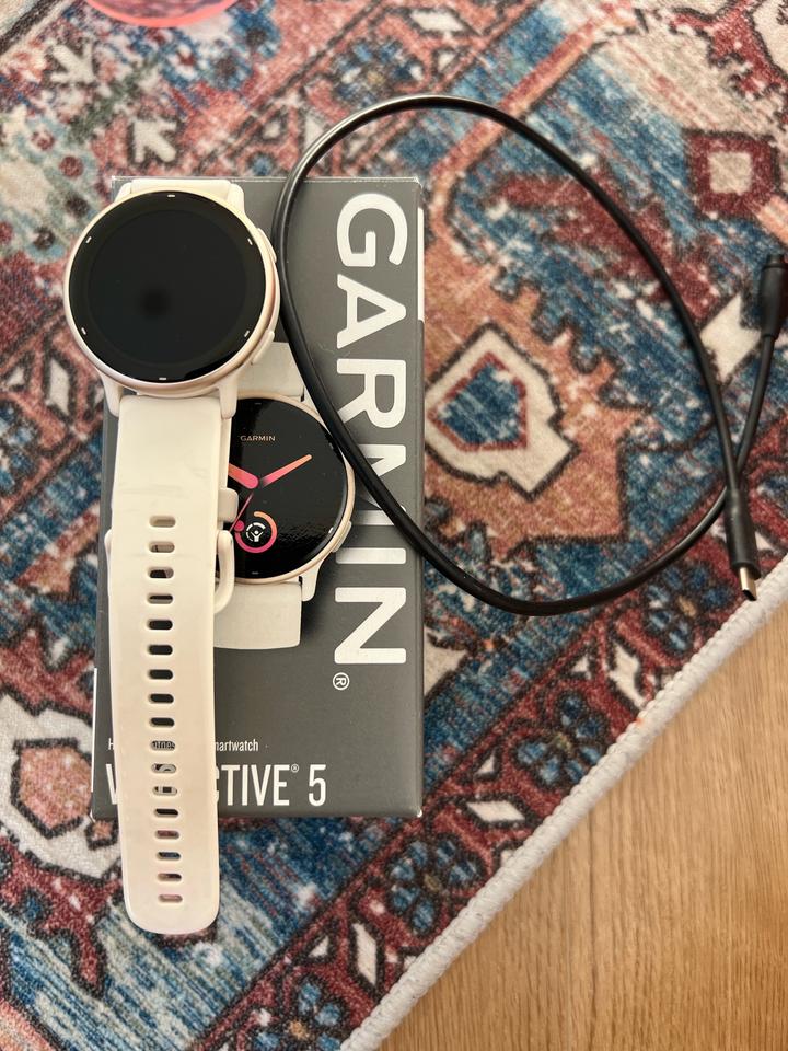 Garmin vivoactive 5часы