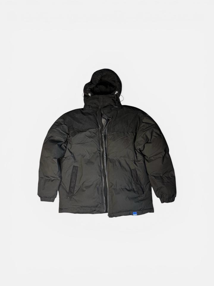 Мусжкой пуховик L