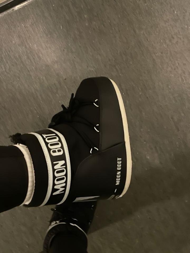 moon boot