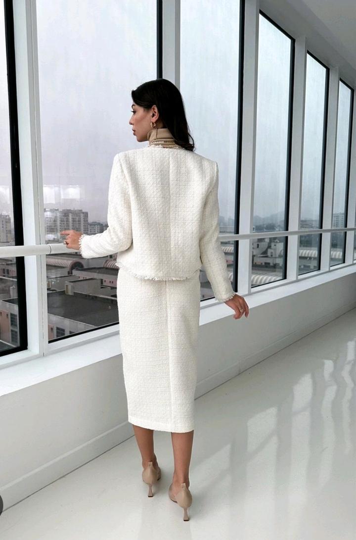 Твидовый костюм, пиджак и юбка