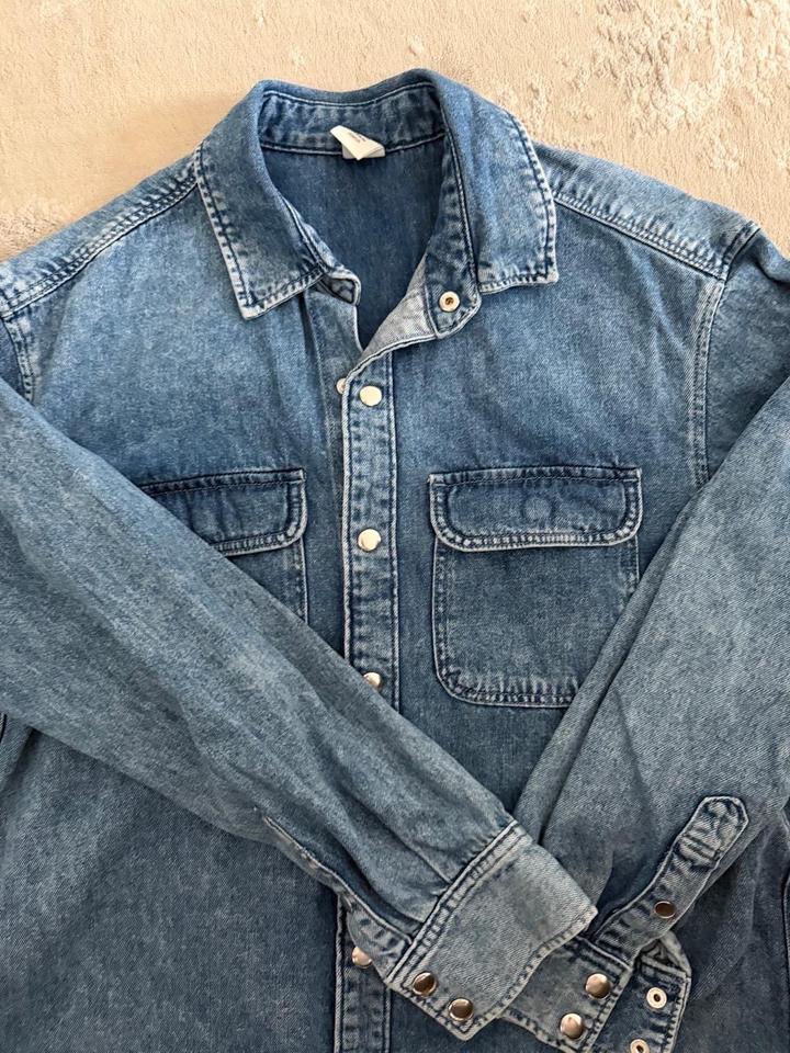 Джинсовая рубашка HM