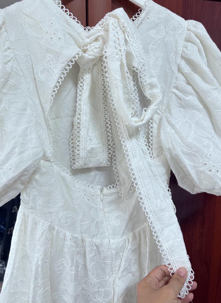 Белое платье от Chantal.kz