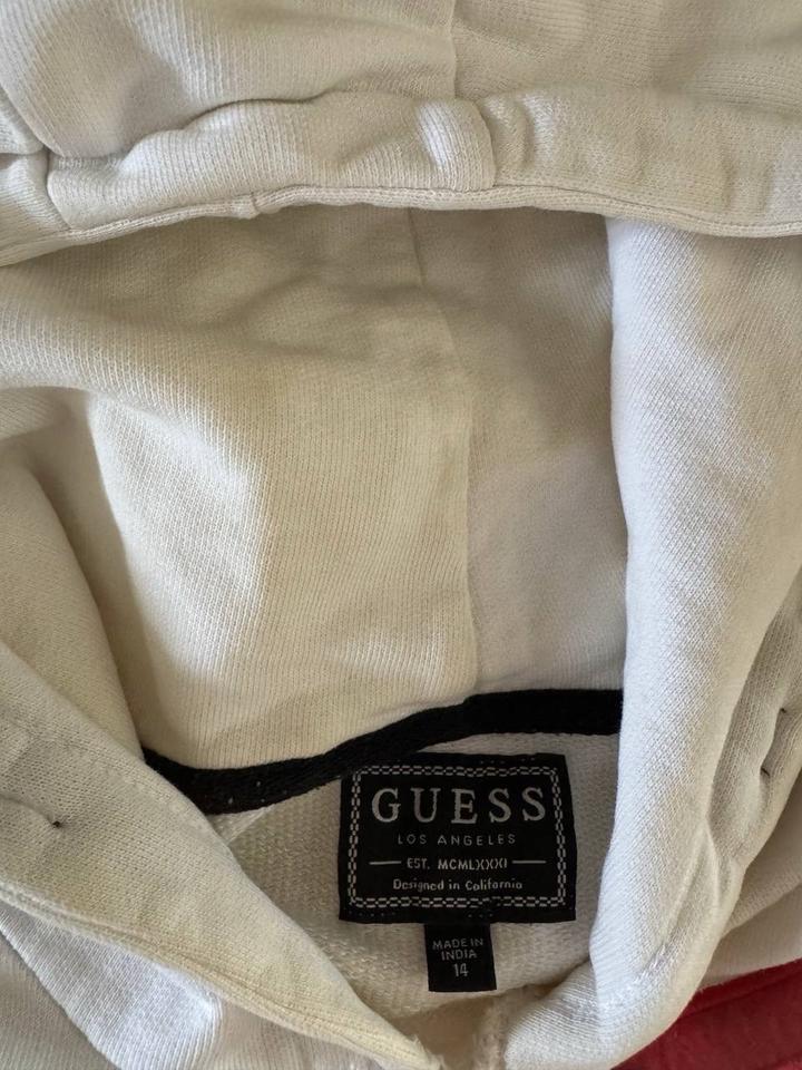 Белое худи GUESS