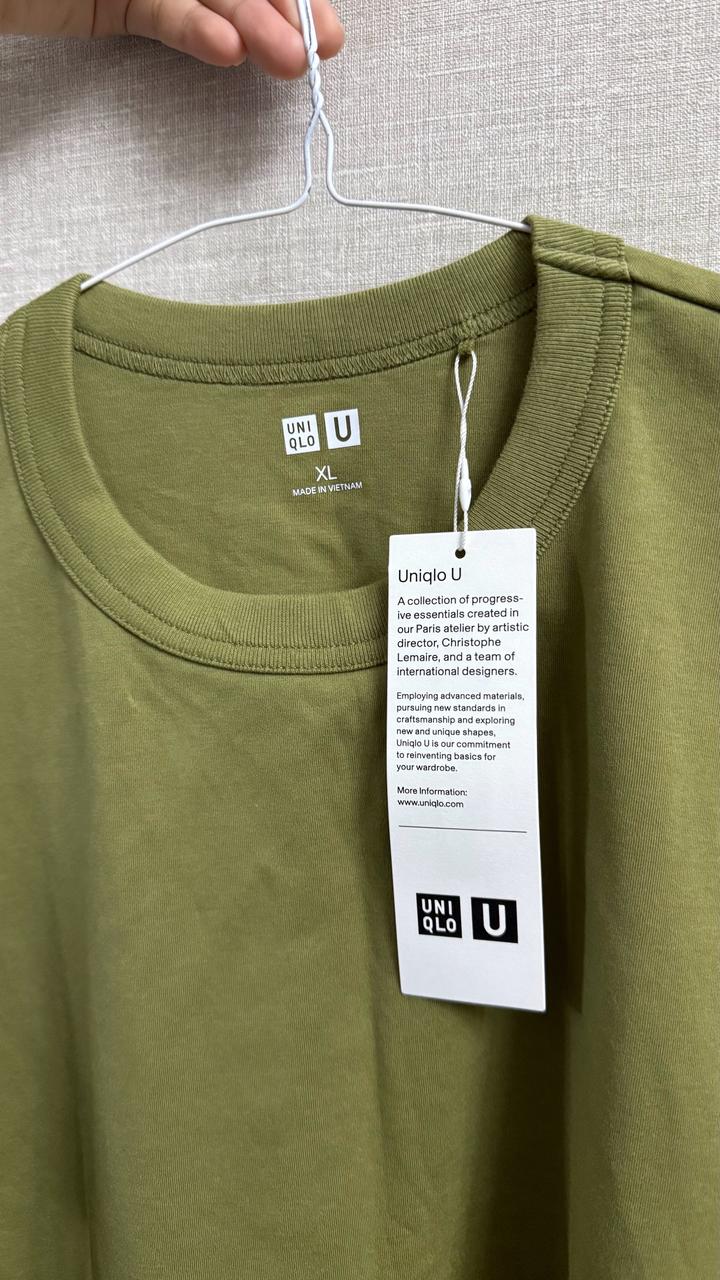 Женская футболка Uniqlo
