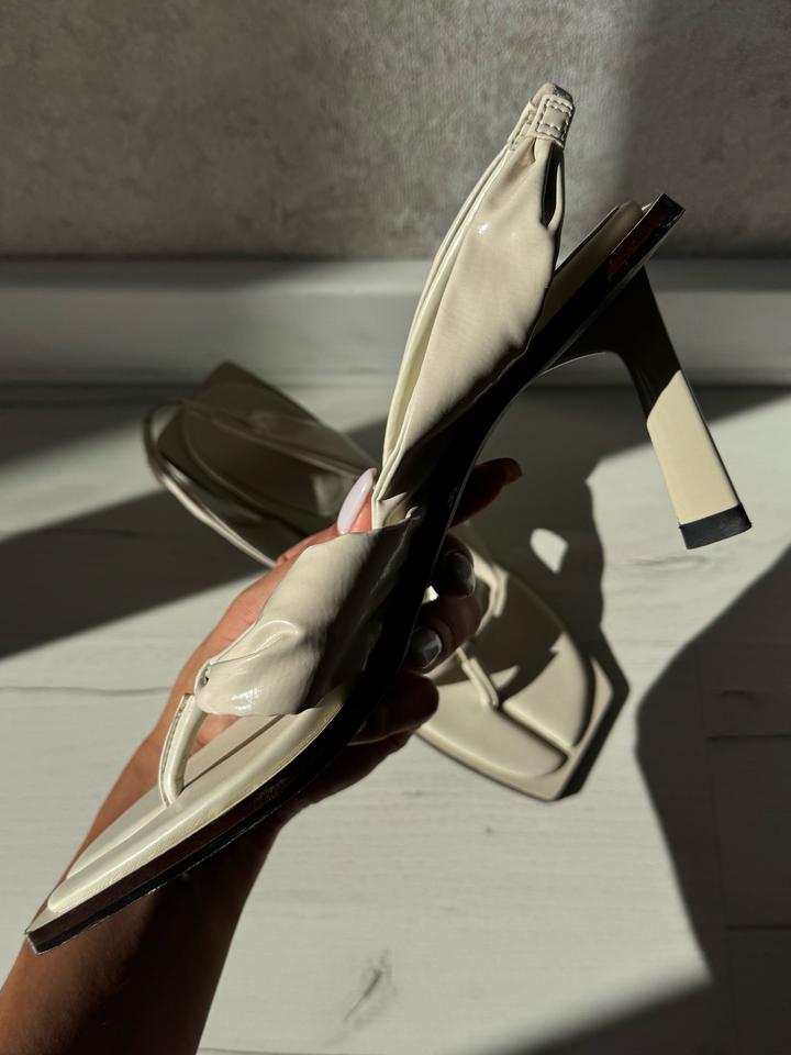 Charles & Keith