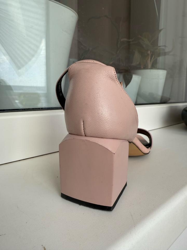 Босоножки Respect