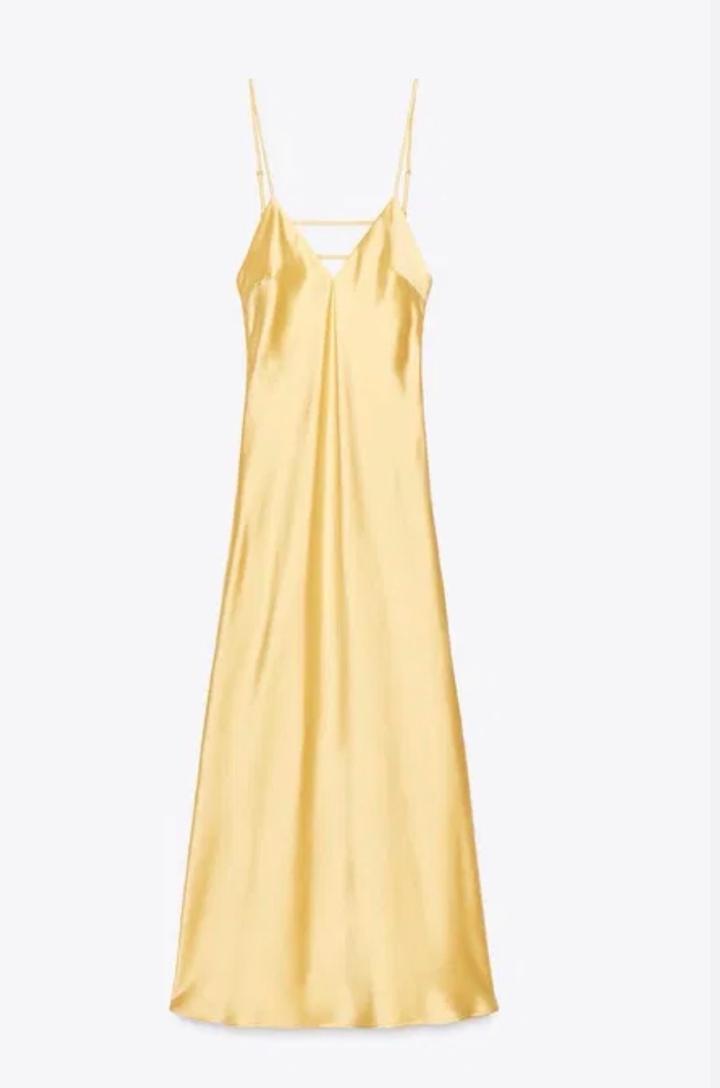 Платье желтое атласное