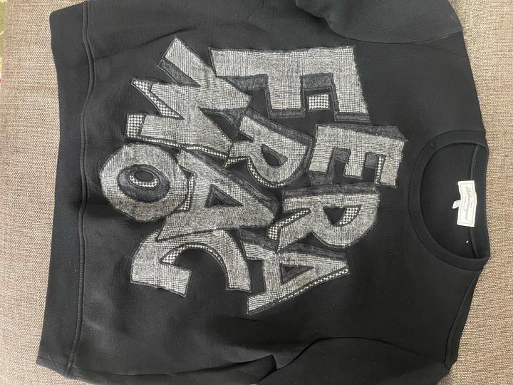 Черный свитшот Salvatore Ferragamo