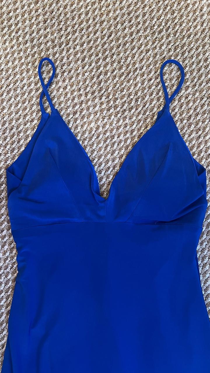 Платье приталенный