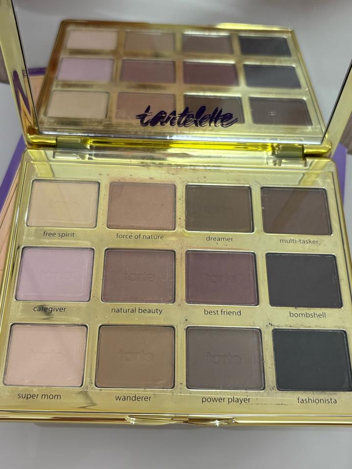 Палетка теней Tarte