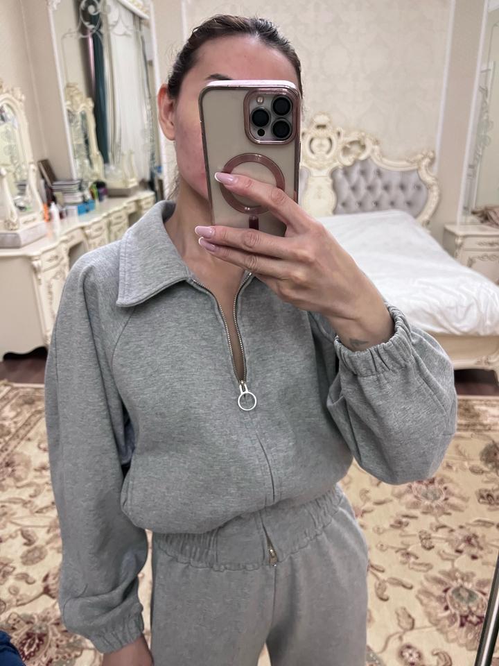 Двойка серая