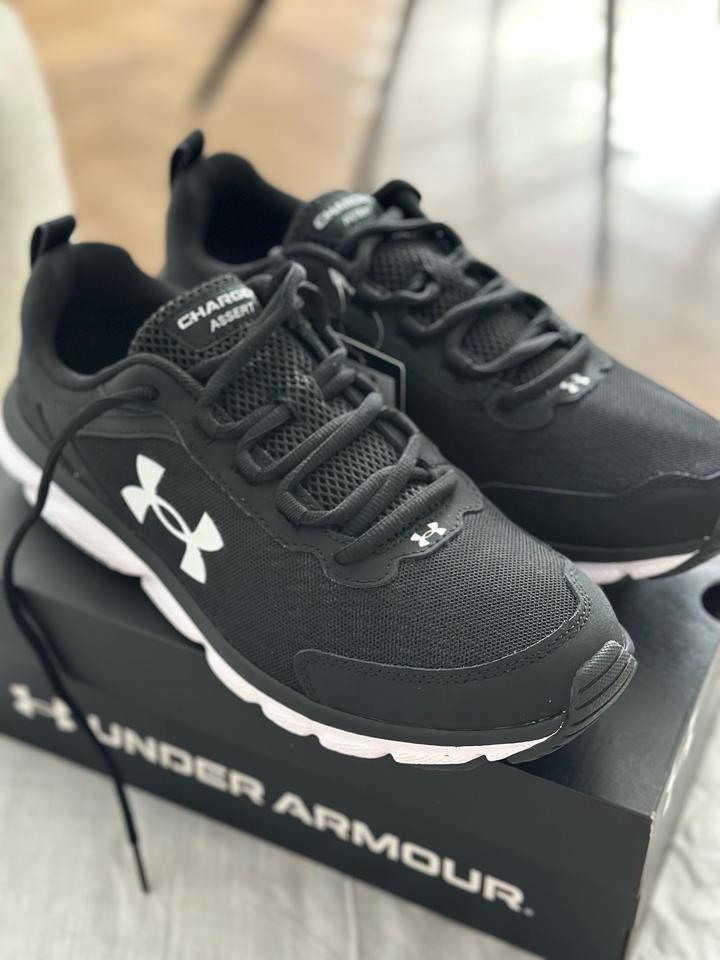 Кроссовки Under Armour