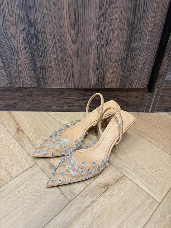 Сандалии на каблуке Zara