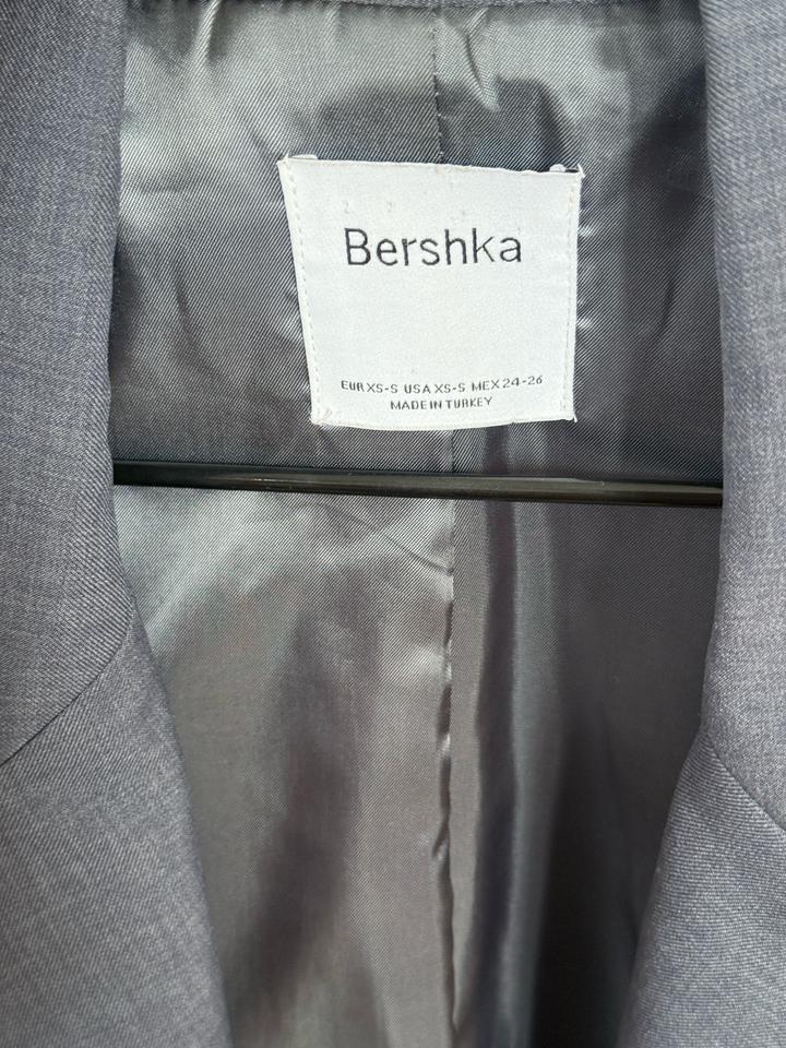 Пиджак Bershka