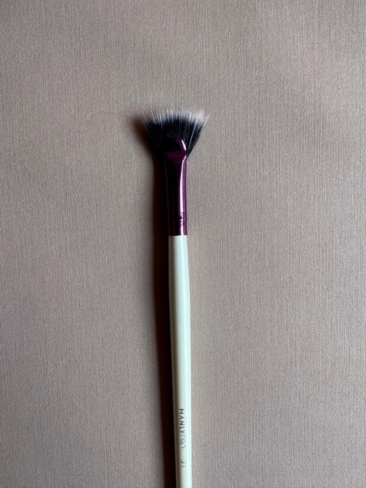 Продам кисть Manly Pro к41