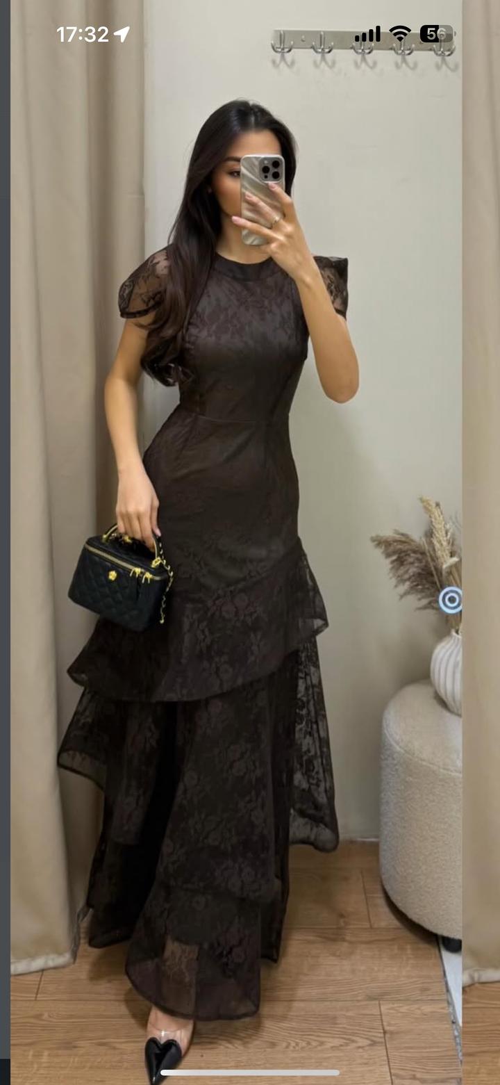 Коричневое платье