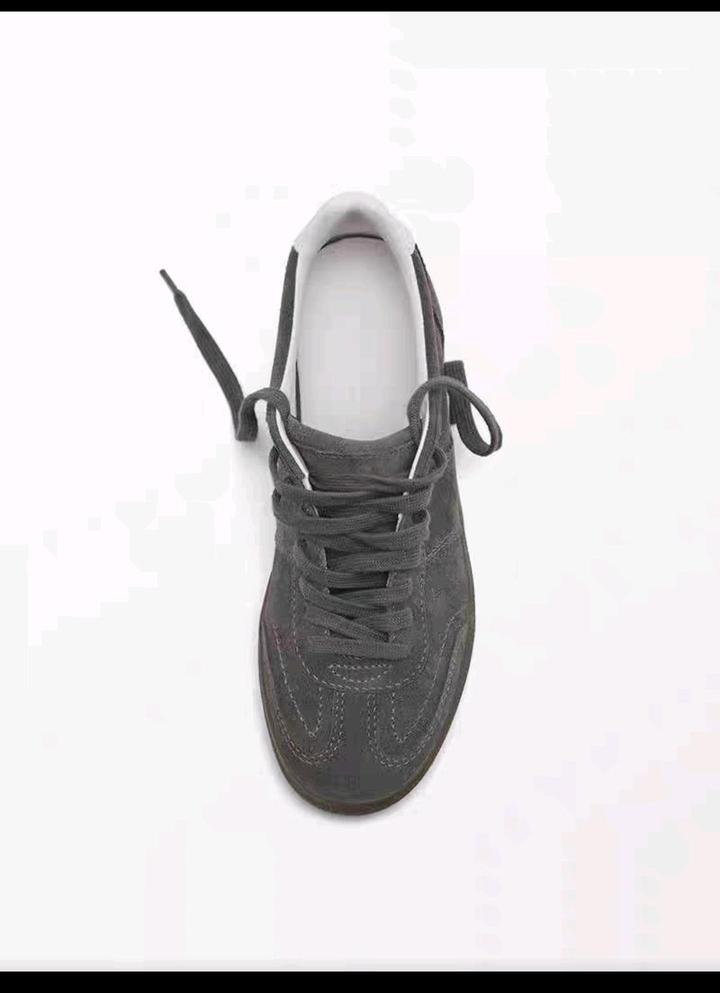 Кроссовки женские искусственная замша р 37-38