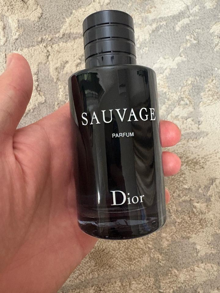 Dior Sauvage (Тестер) пользовался сам 2 раза