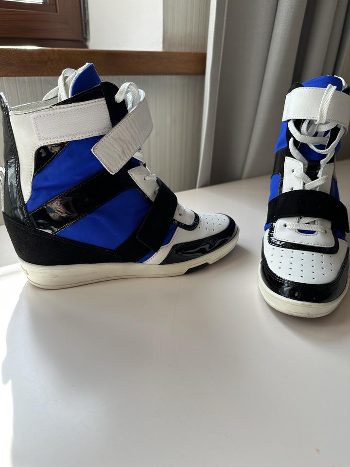 Сникерсы от Dirk Bikkembergs