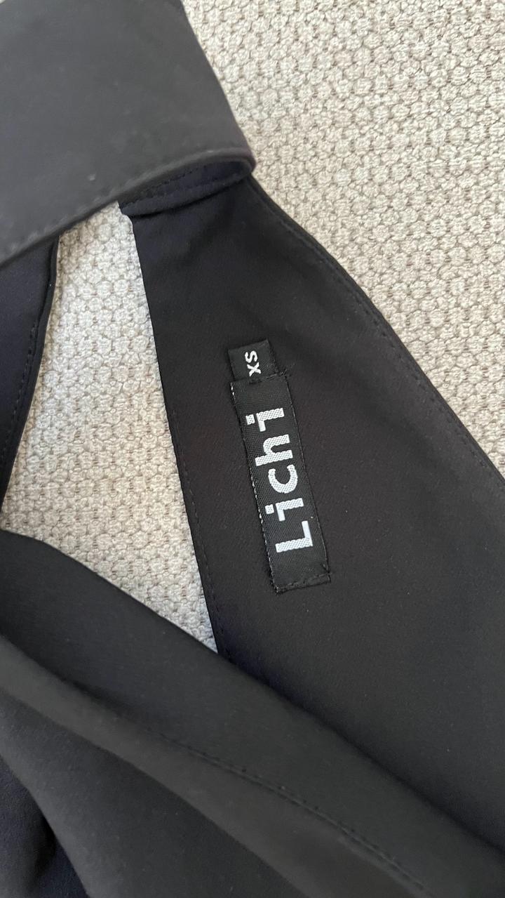 Черное коктейльное платье Lichi