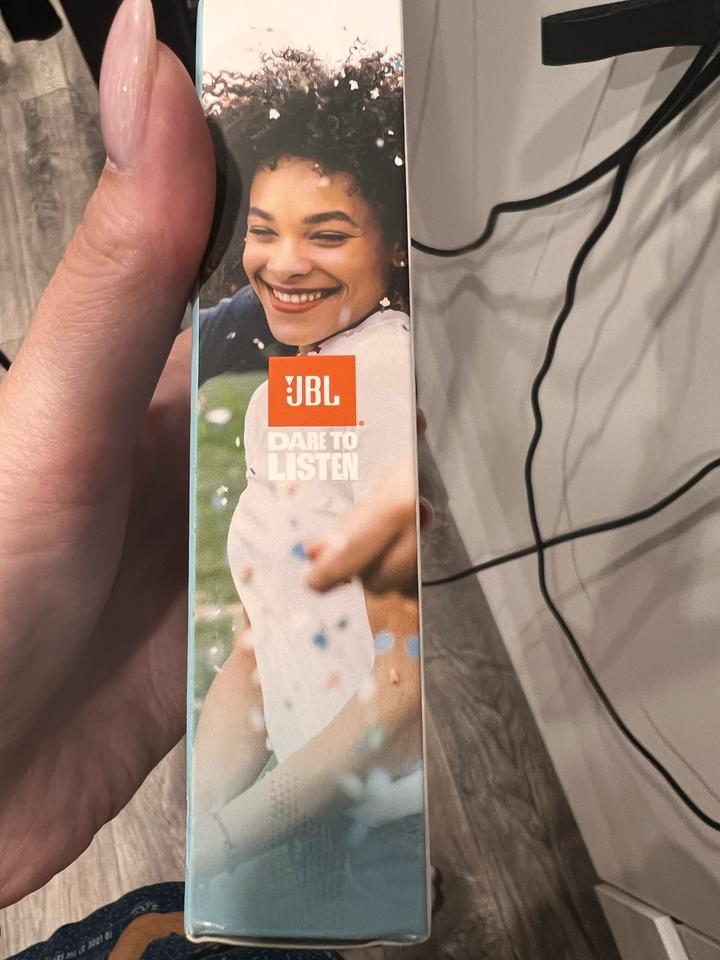 Наушники беспроводные JBL новые