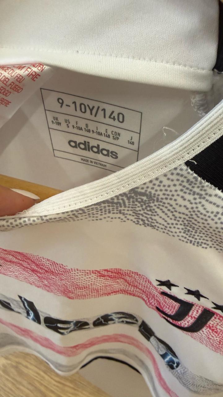 Фирменная футболка Adidas рост 140 см