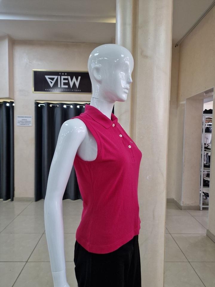Топ Lacoste