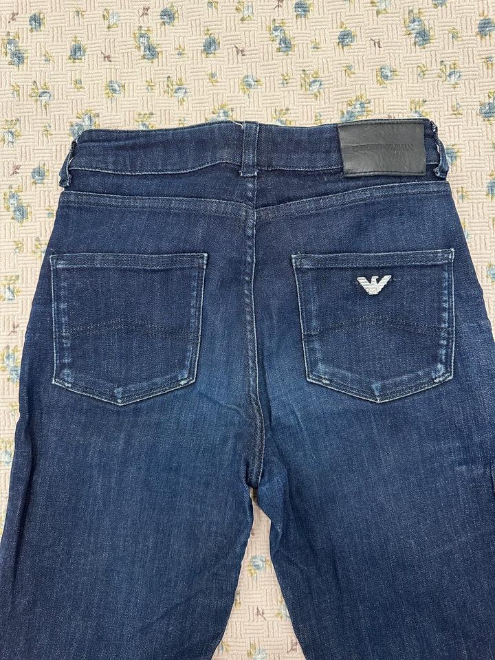 Синие джинсы Emporio Armani