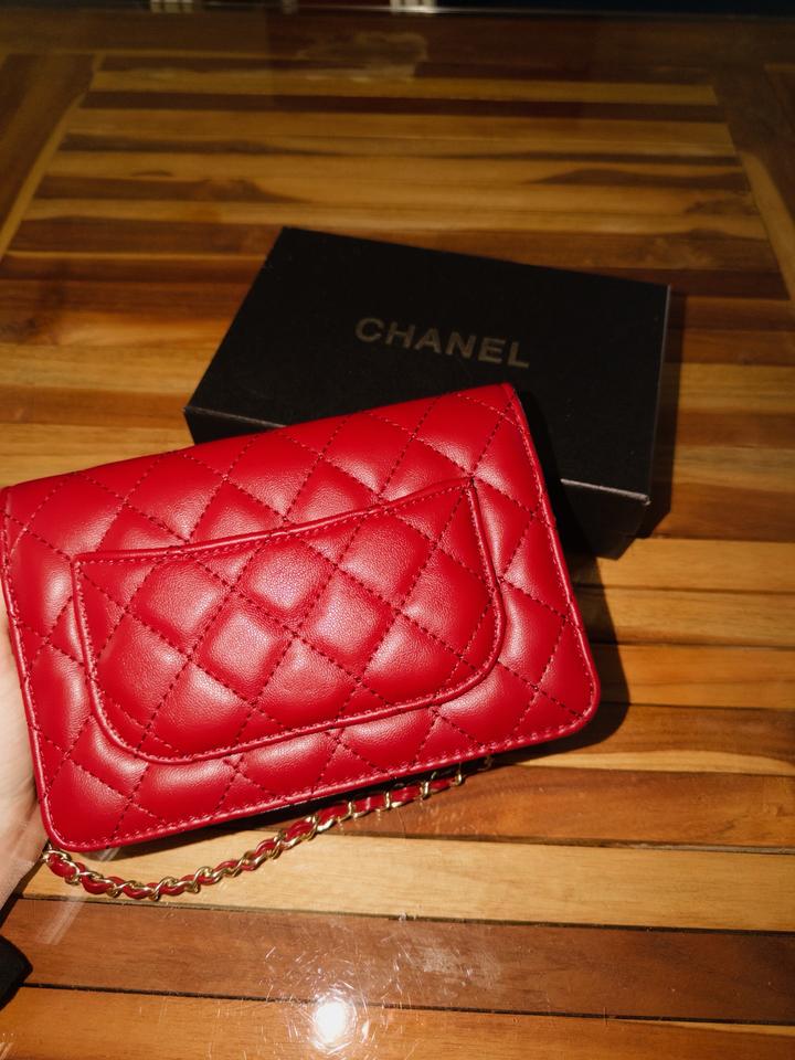 Красный chanel