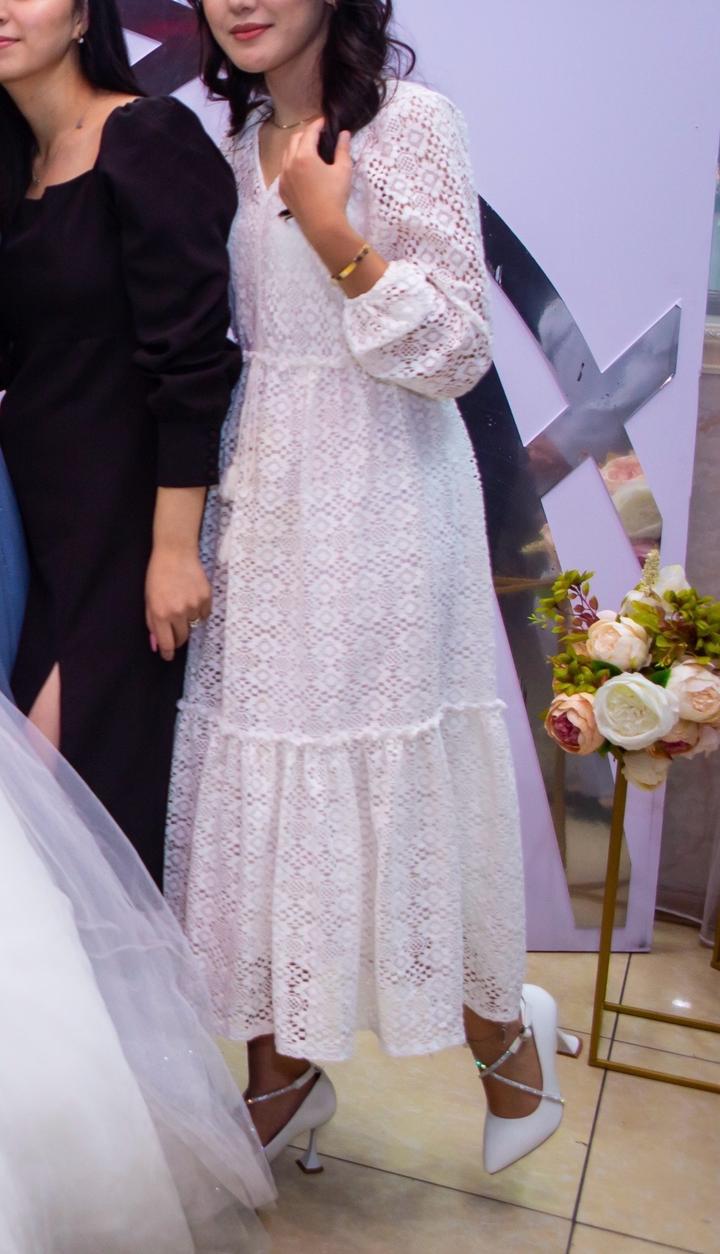 Белое платье