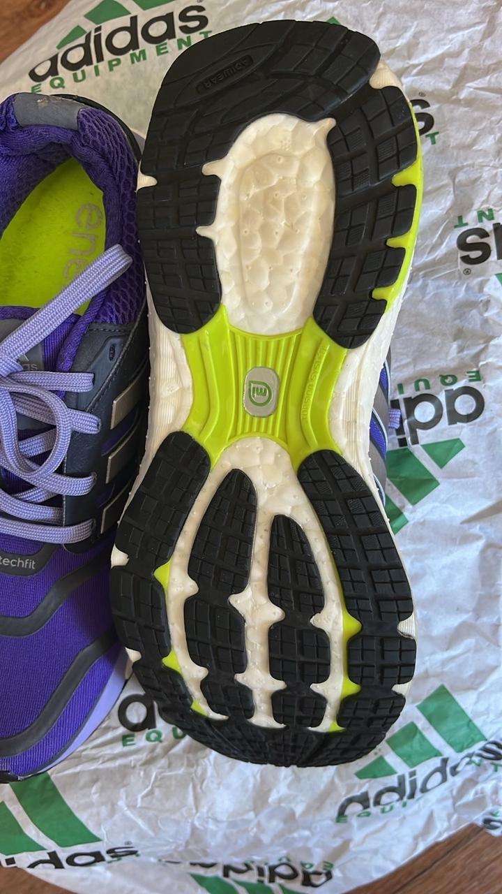 Кроссовки Adidas