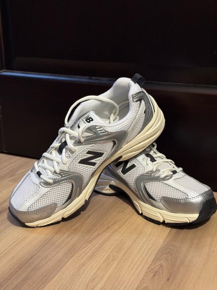 Кроссовки new balance 530