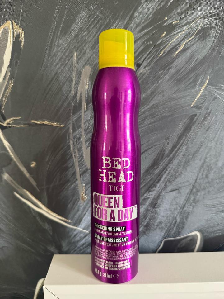 Bed Head Queen for a day спрей