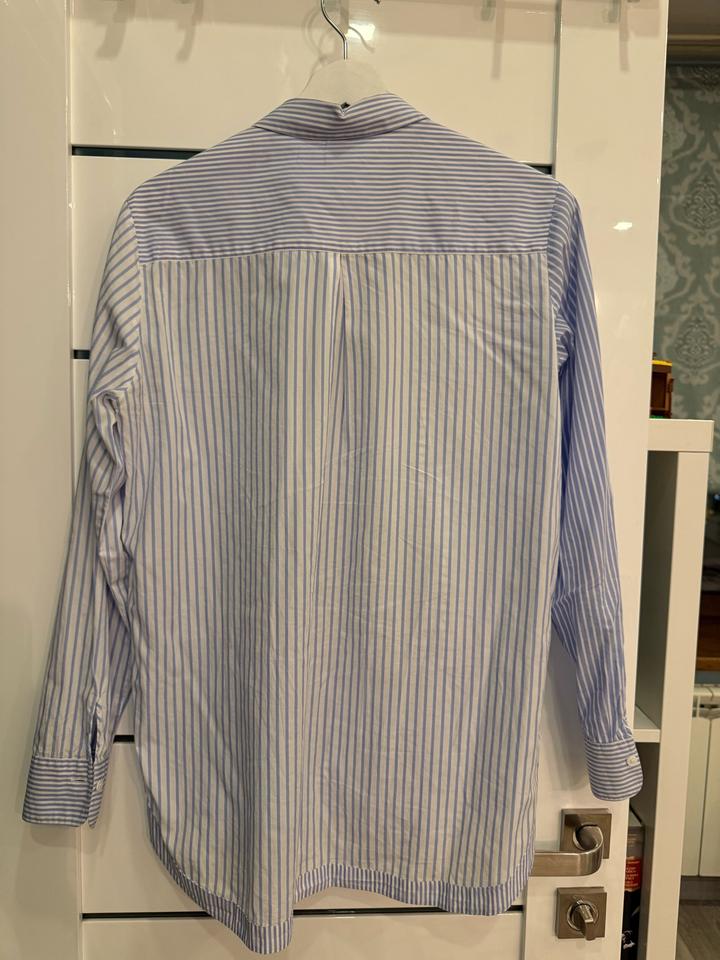 Голубая рубашка